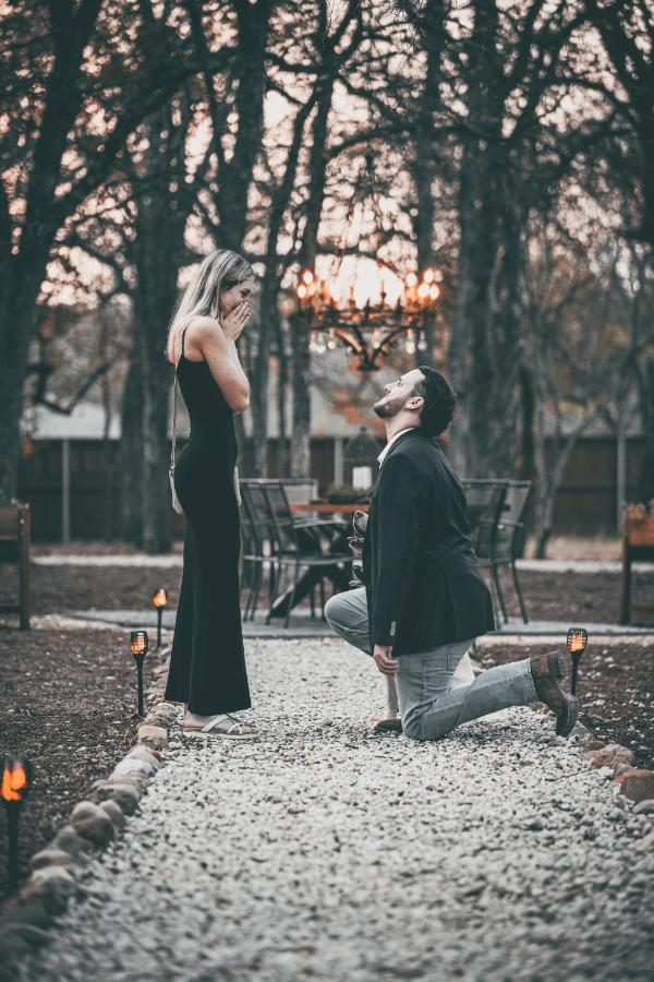 7744 Ranch Glamping Resort Austin Bagian luar foto