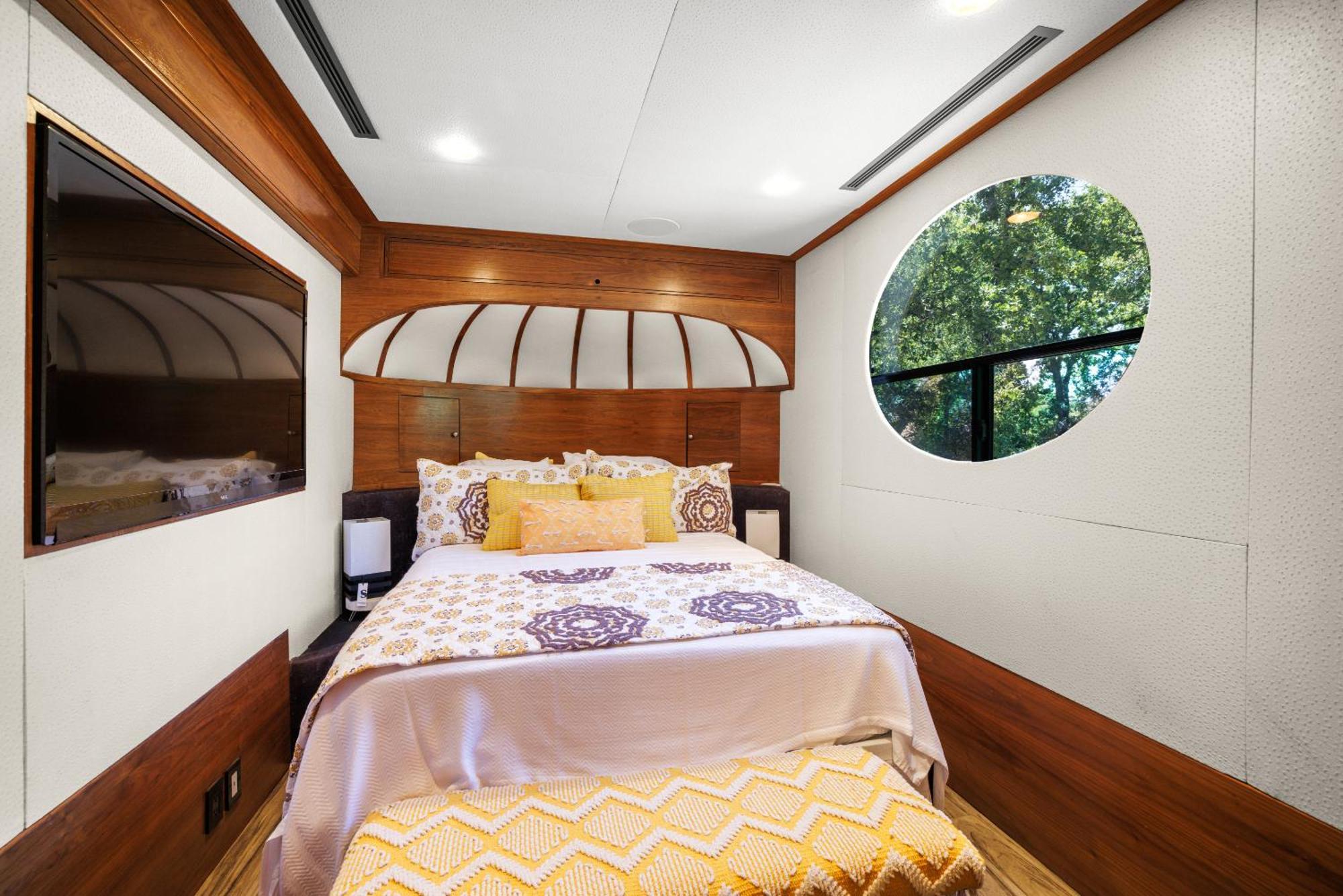 7744 Ranch Glamping Resort Austin Ruang foto