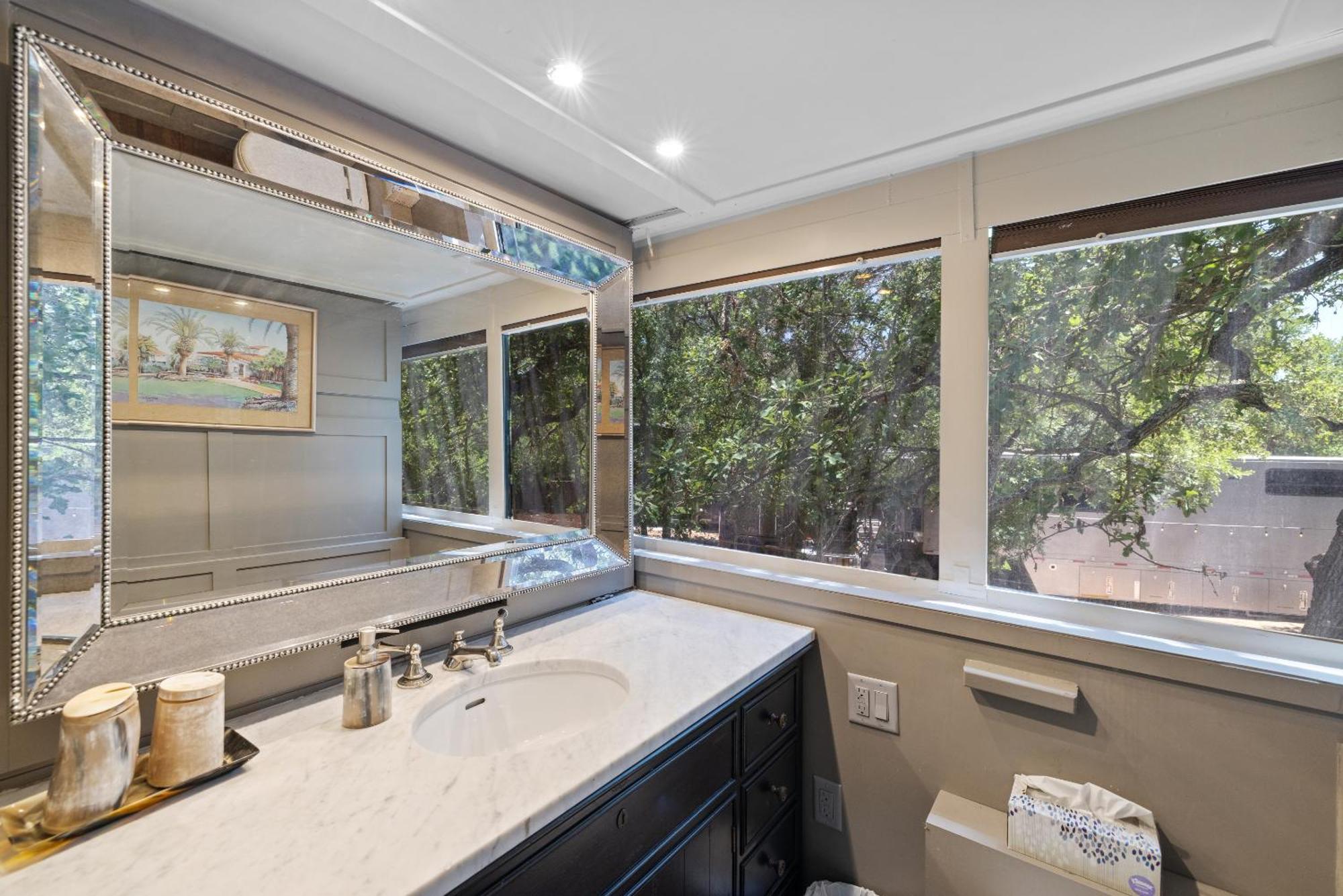 7744 Ranch Glamping Resort Austin Ruang foto