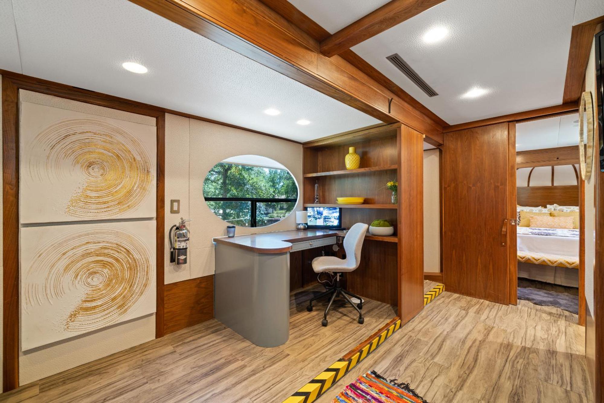 7744 Ranch Glamping Resort Austin Ruang foto